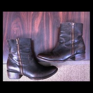 Freebird Austin size 9 1 1/2” heel